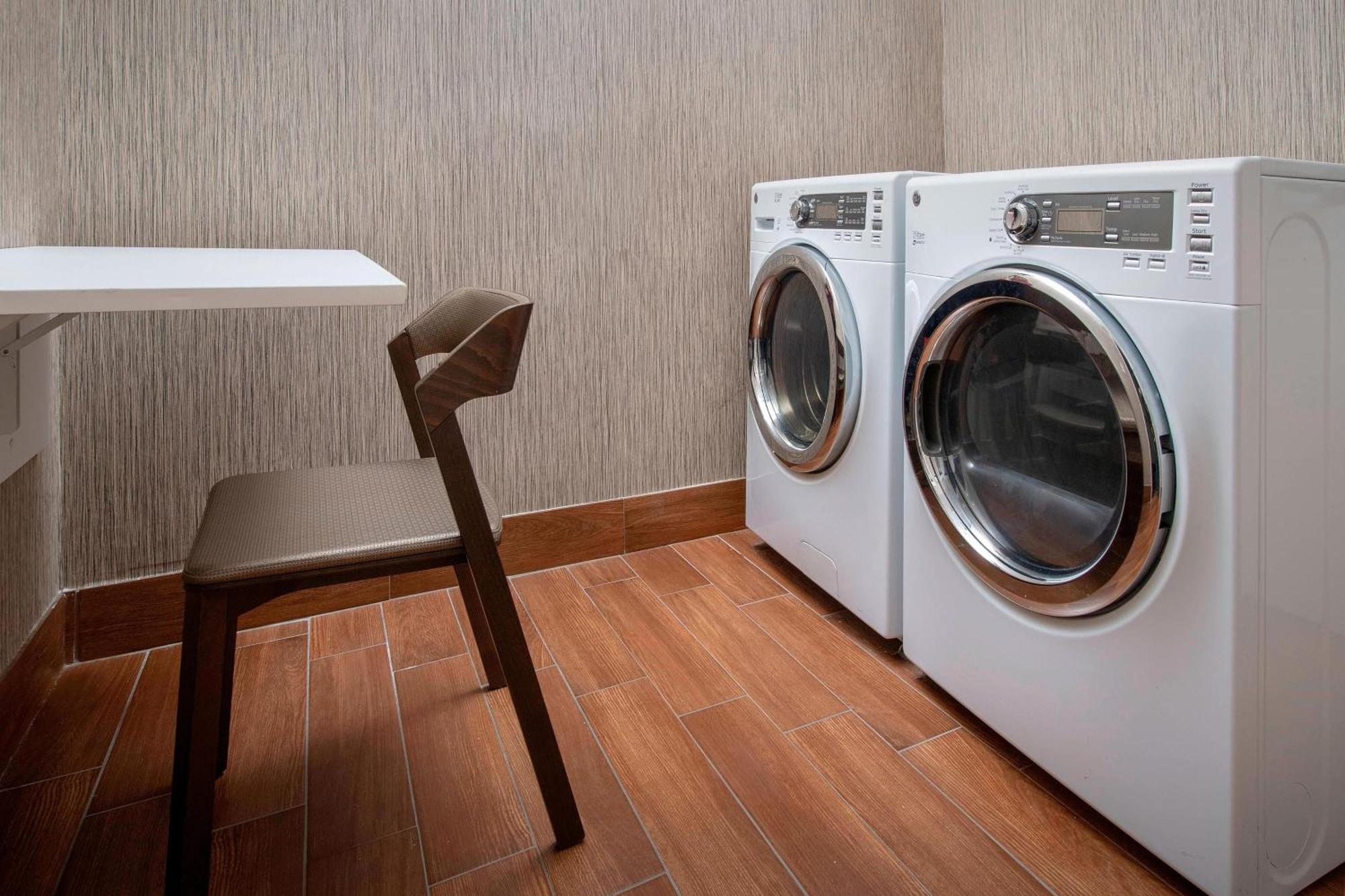 Springhill Suites Potomac Mills Woodbridge Buitenkant foto